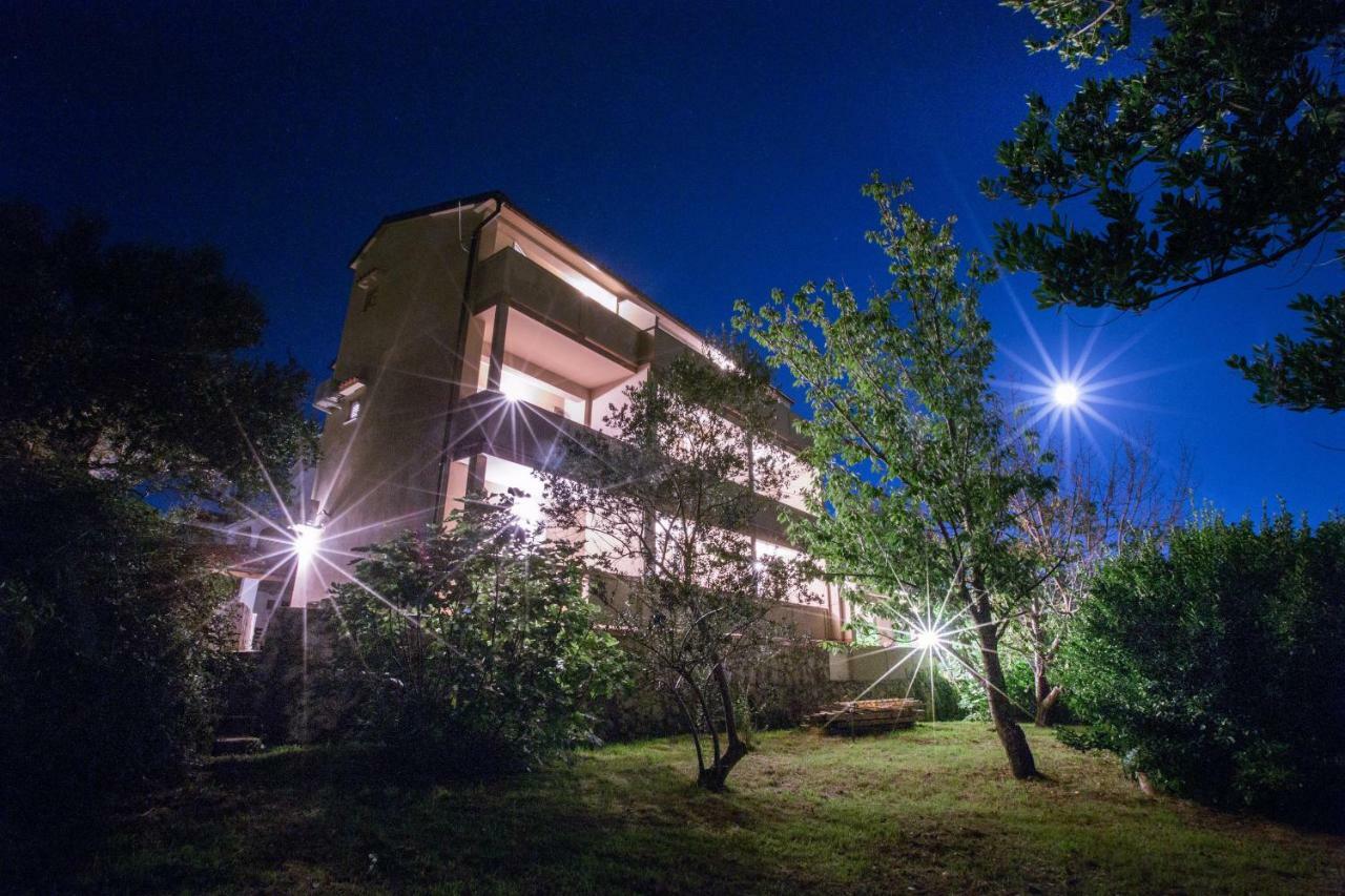 Sanic Apartments 518 Lopar Ngoại thất bức ảnh